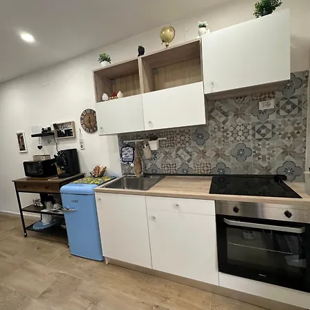Apartment Scillo House *