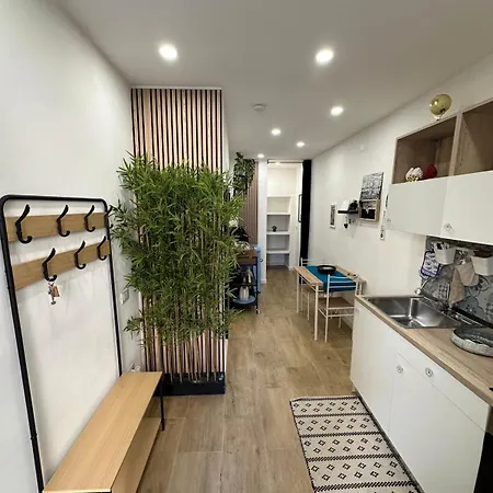 Apartment Scillo House *