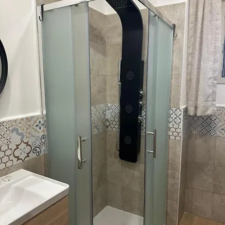 Scillo House Lägenhet *